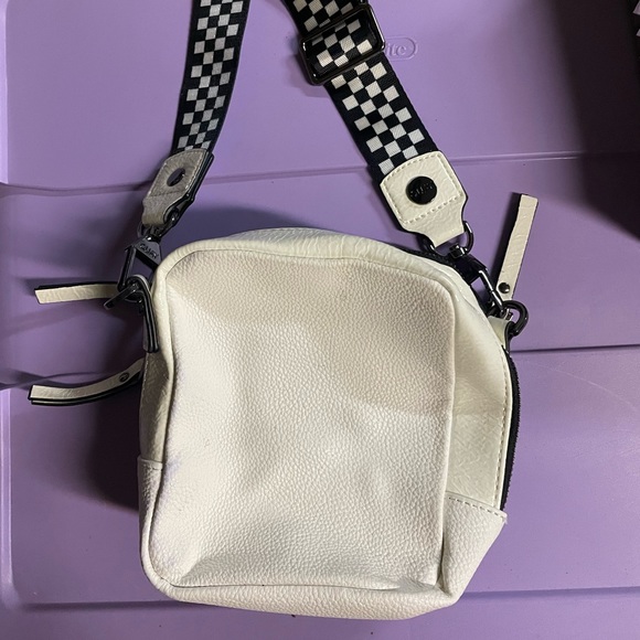 Quay purse! Very cute white checkered strap - Picture 2 of 2